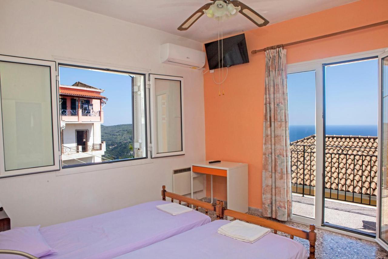 Family House In Lakones Βίλα Παλαιοκαστρίτσα Εξωτερικό φωτογραφία