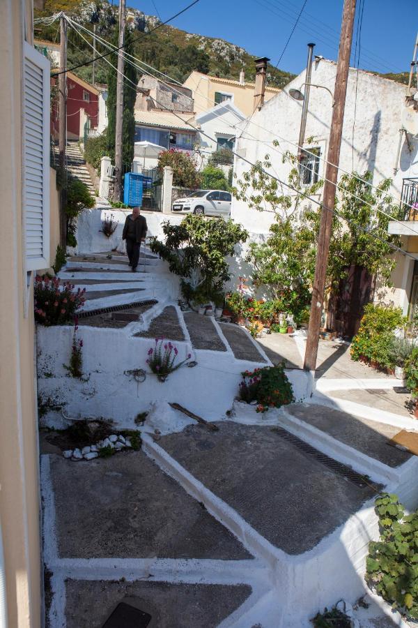 Family House In Lakones Βίλα Παλαιοκαστρίτσα Εξωτερικό φωτογραφία